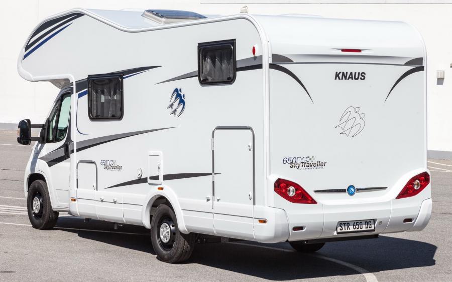  Knaus Sky Traveller 2015 года  (фото 2 из 5)